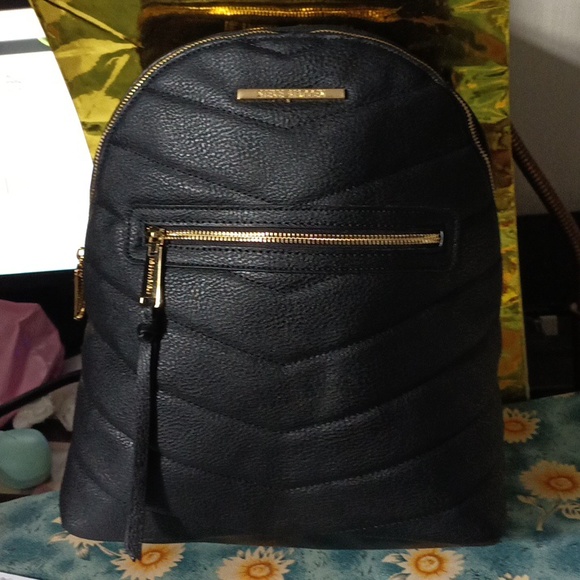 Steve Madden Backpack with pouch NWT - Picture 16 of 16